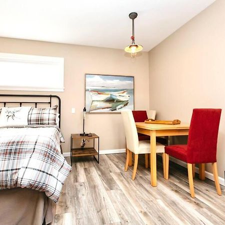 Raincoast Retreat At Shawnigan Lake! Exteriér fotografie