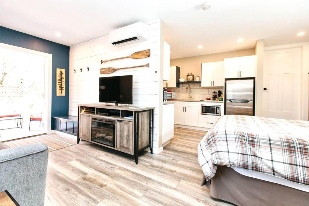 Raincoast Retreat At Shawnigan Lake! Exteriér fotografie
