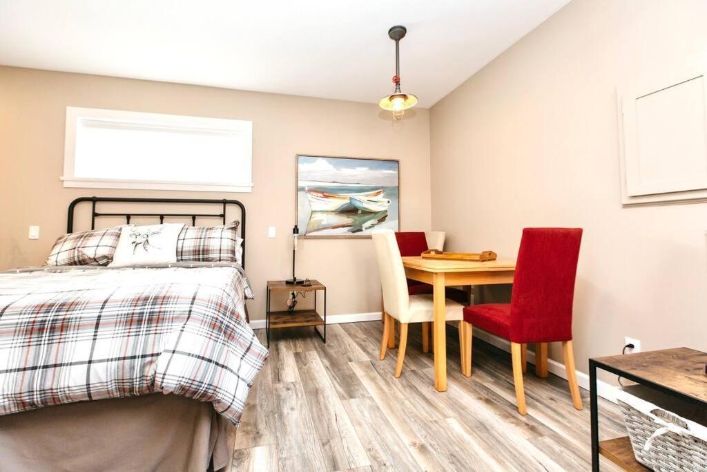 Raincoast Retreat At Shawnigan Lake! Exteriér fotografie